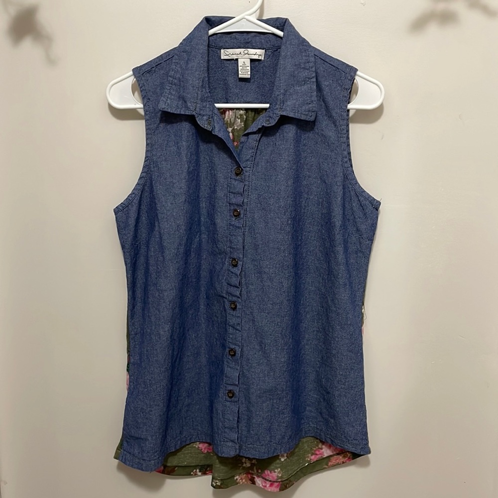 36. French Laundry Sleeveless Denim Fabric Ladies Top Large